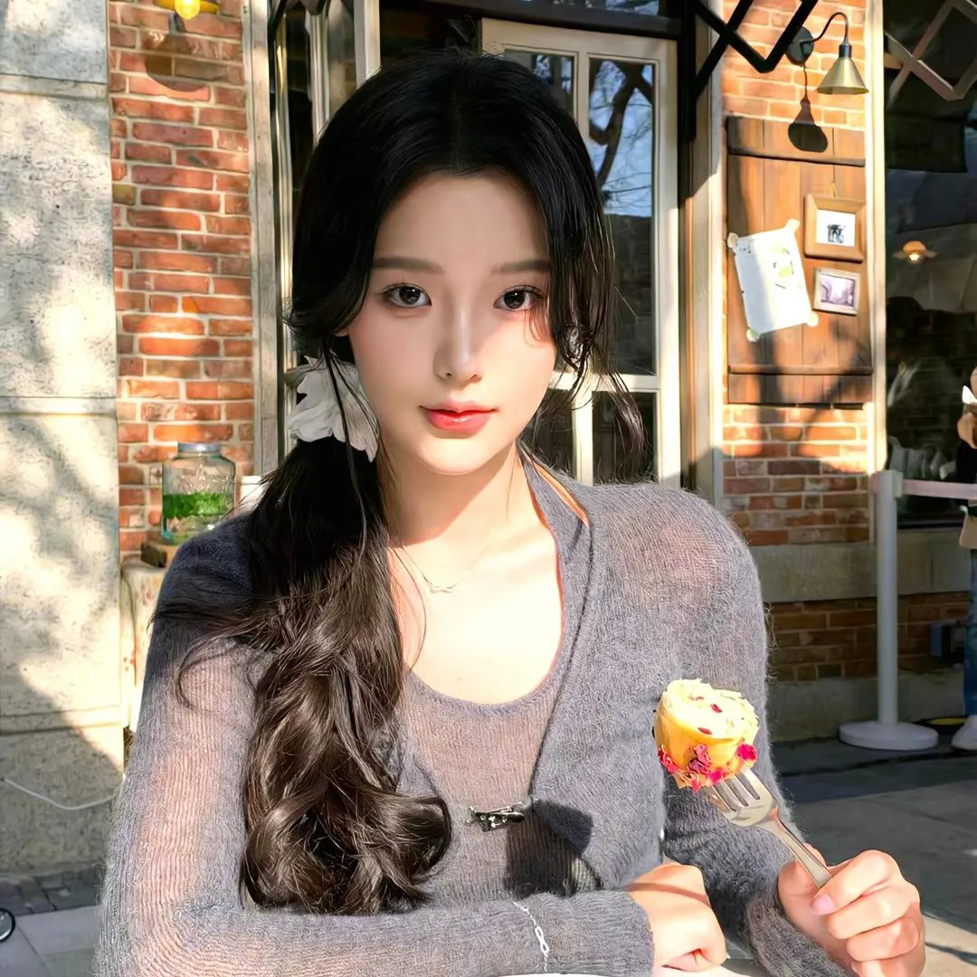 埃莱扎·施莱辛格：战妆